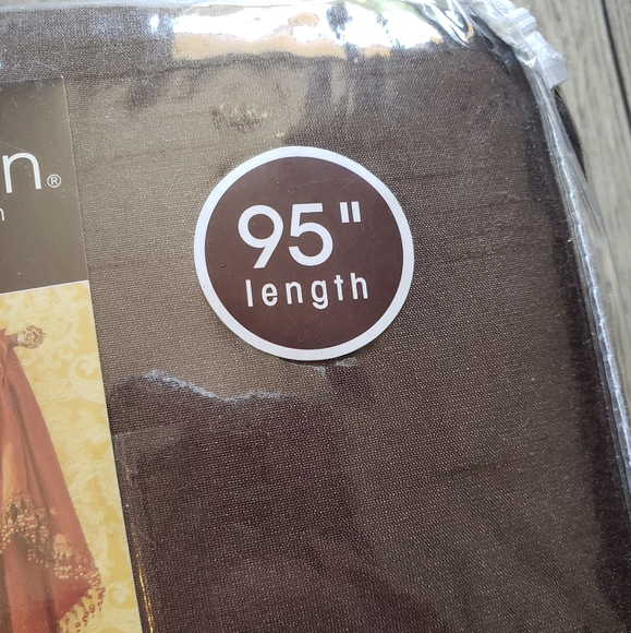 NWT Gorgeous Energy Saving Brown Curtains - Picture 6 of 7